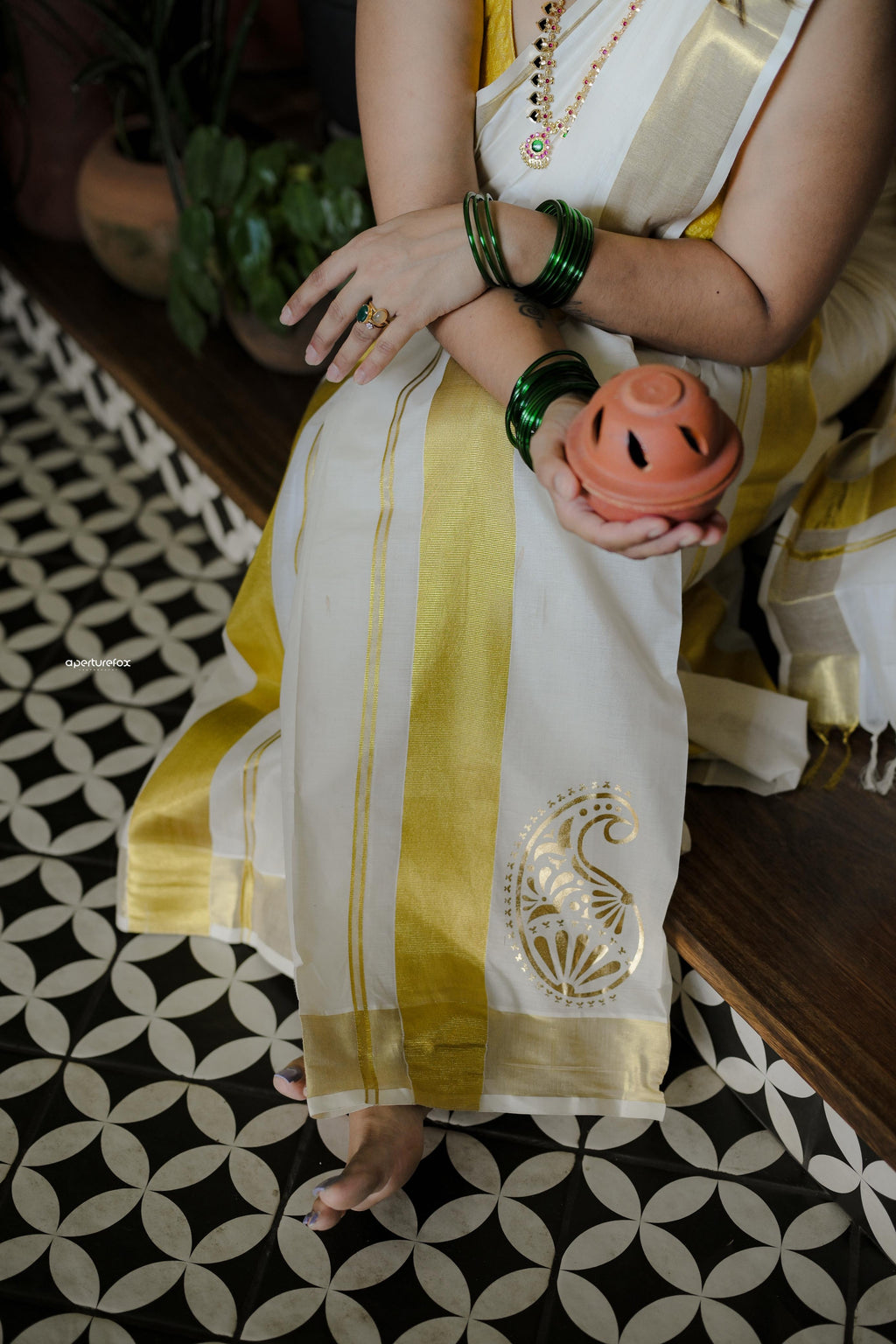 Golden foil kasavu set mundu(Swarnam)