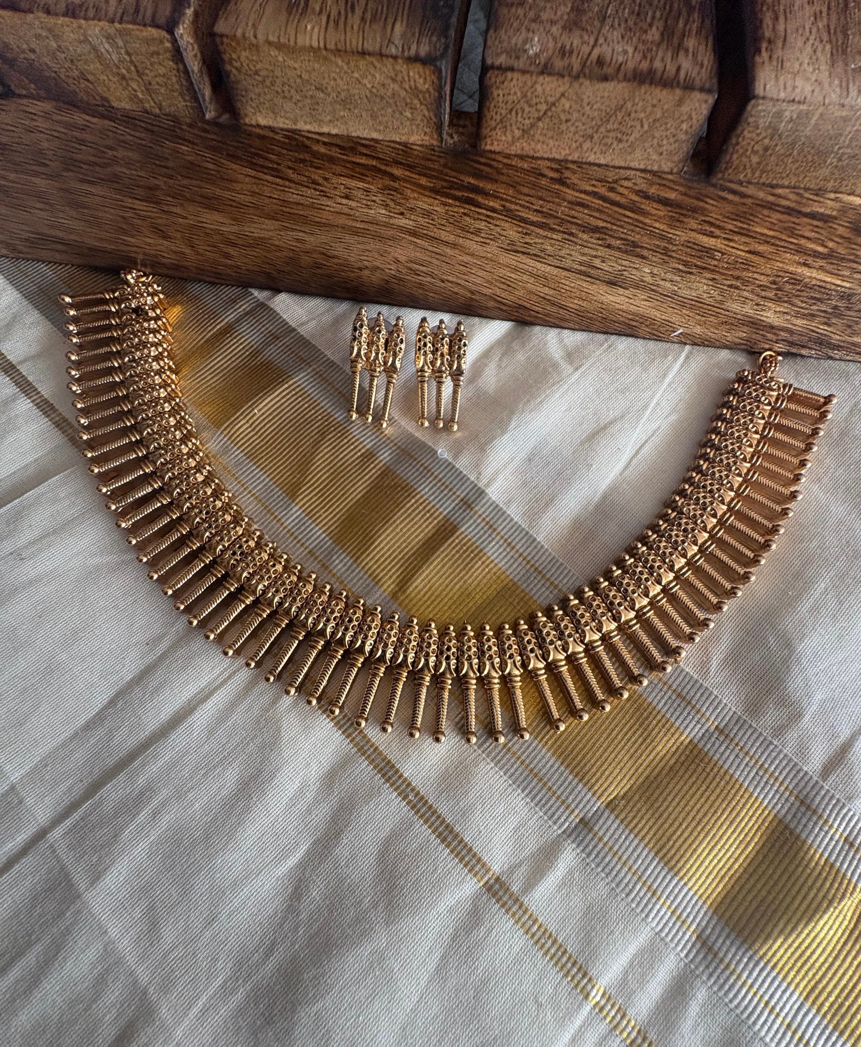 Mullamott Necklace