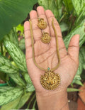 Pendent chain