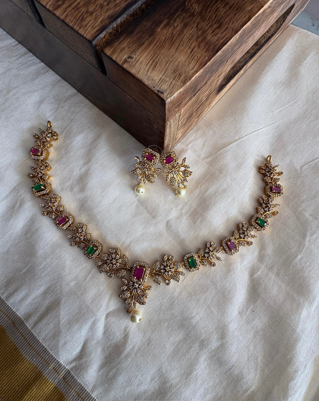 Laya Necklace