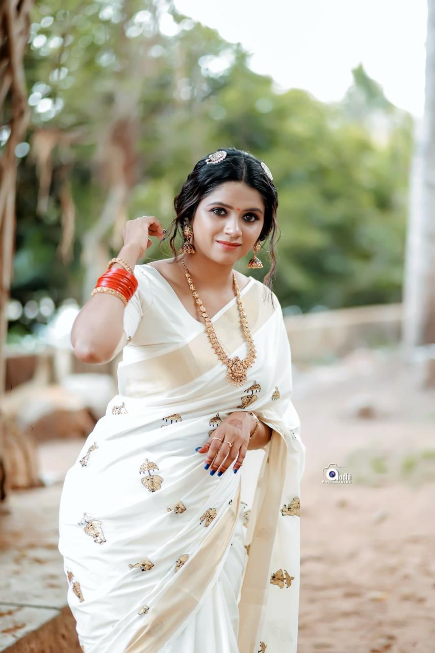 Elephant with umbrella embro cotton saree