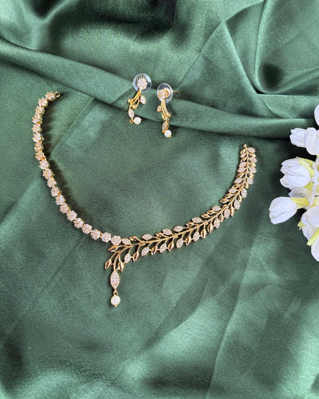Madhuri Necklace