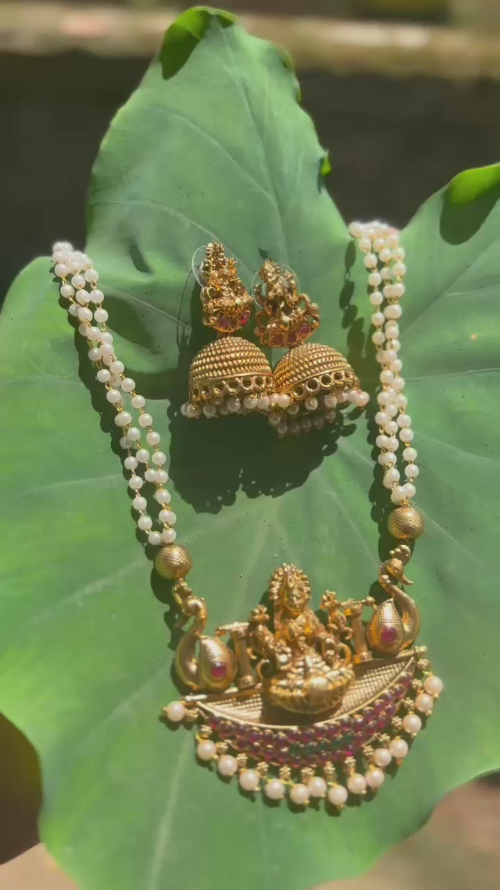 Lakshmi Pearl Haram